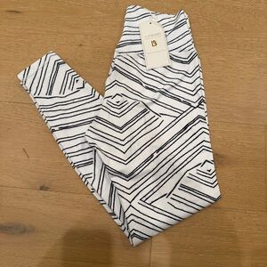 BuffBunny Black and White Zebra Striped Leggings Small NWT